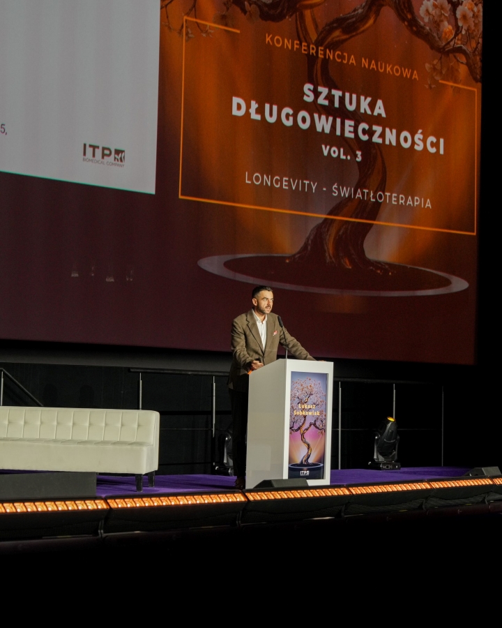 Dr Łukasz Sobkowiak Dr Łukasz Sobkowiak