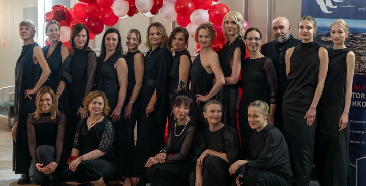 Pokaz mody sukien od PUDU