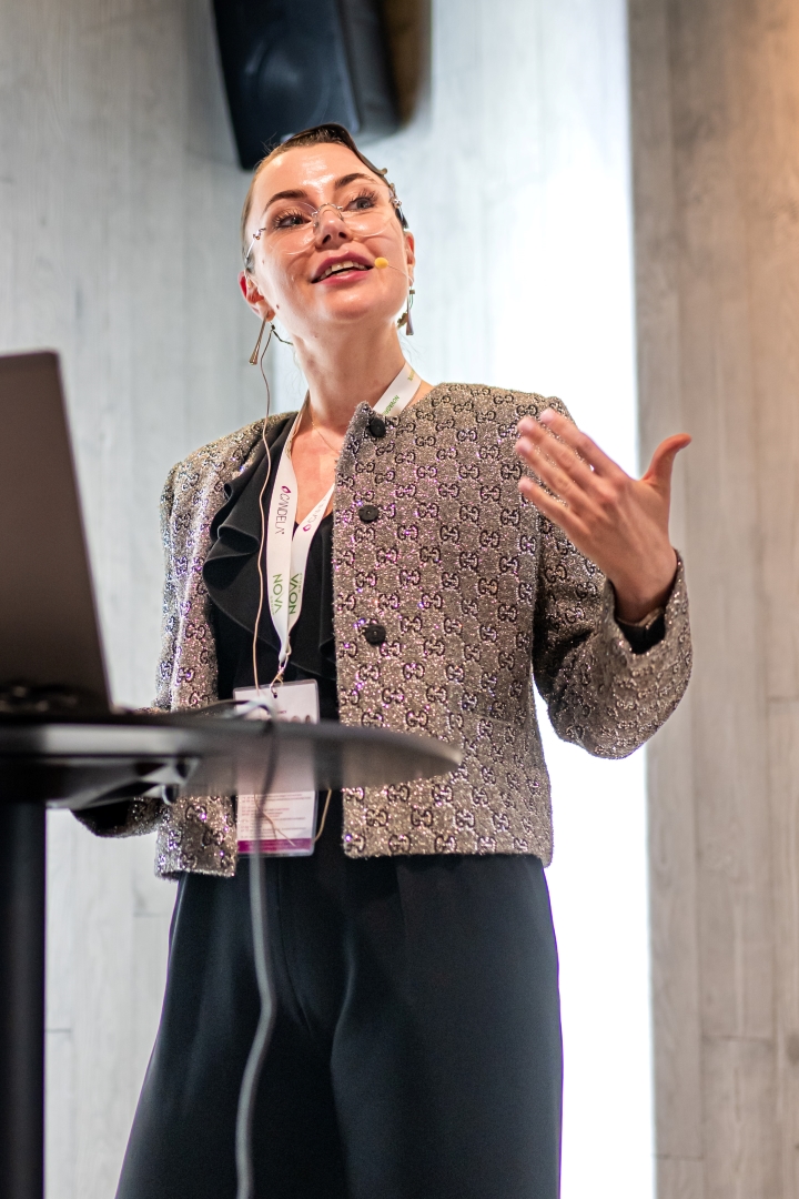 dr Maria Tryfonova