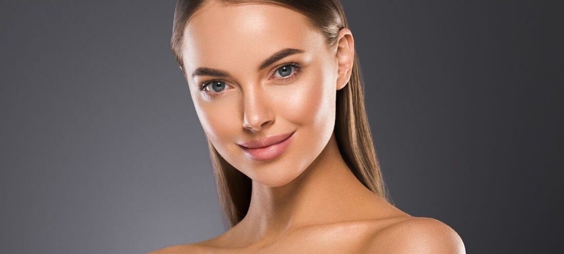 Premiera zabiegu Glow Up! Power Treatment. Zaawansowana terapia łączona dla promiennej i napiętej skóry
