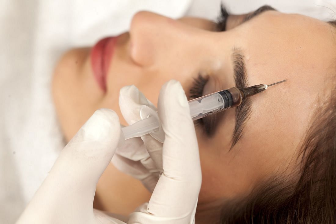 Millenialsi coraz częściej zdecydowani na botox 