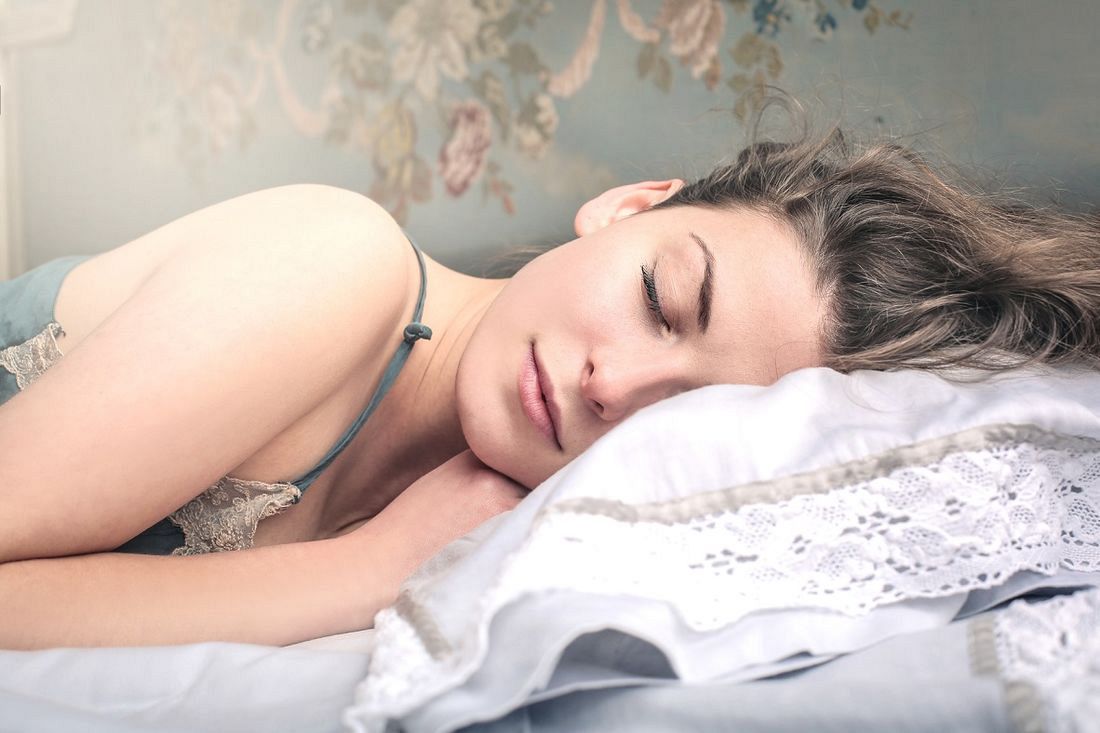 Powody, dla których brak snu szkodzi urodzie 