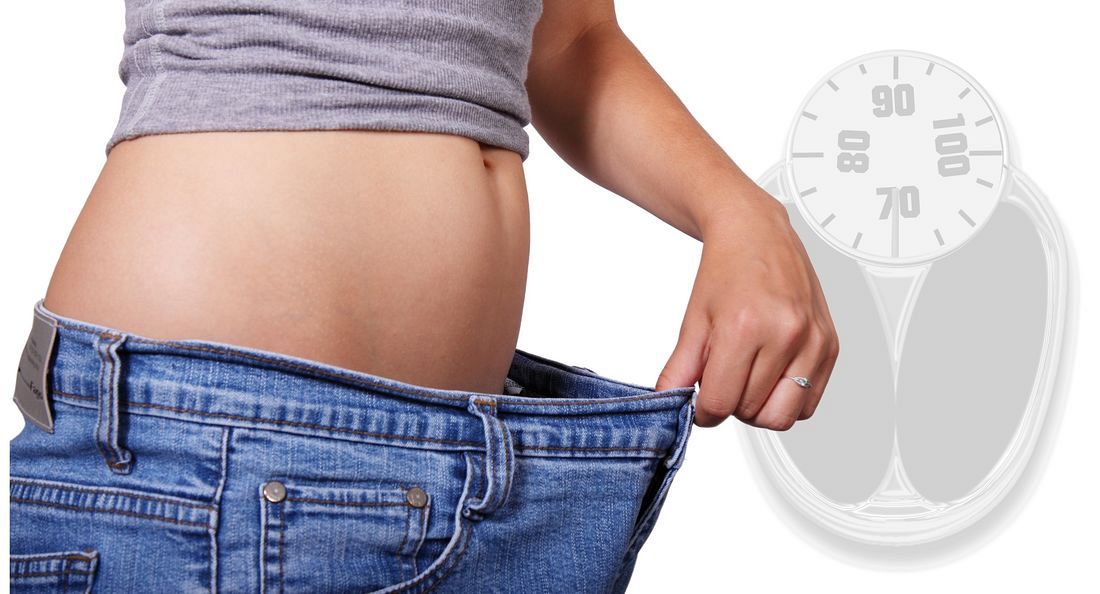 5 szkodliwych dla zdrowia rzeczy, które robią kobiety i mężczyźni, żeby stracić na wadze 