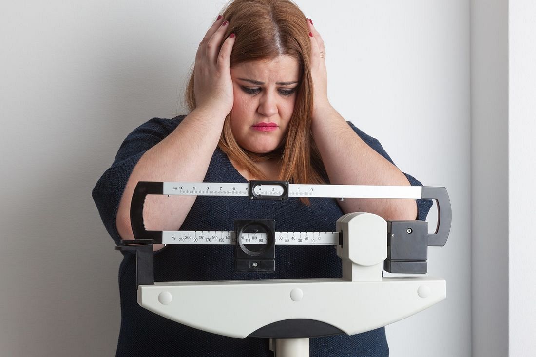 Wstydliwe słowo: otyłość. Jak rozpoznać, że to już nie nadwaga, a otyłość? 
