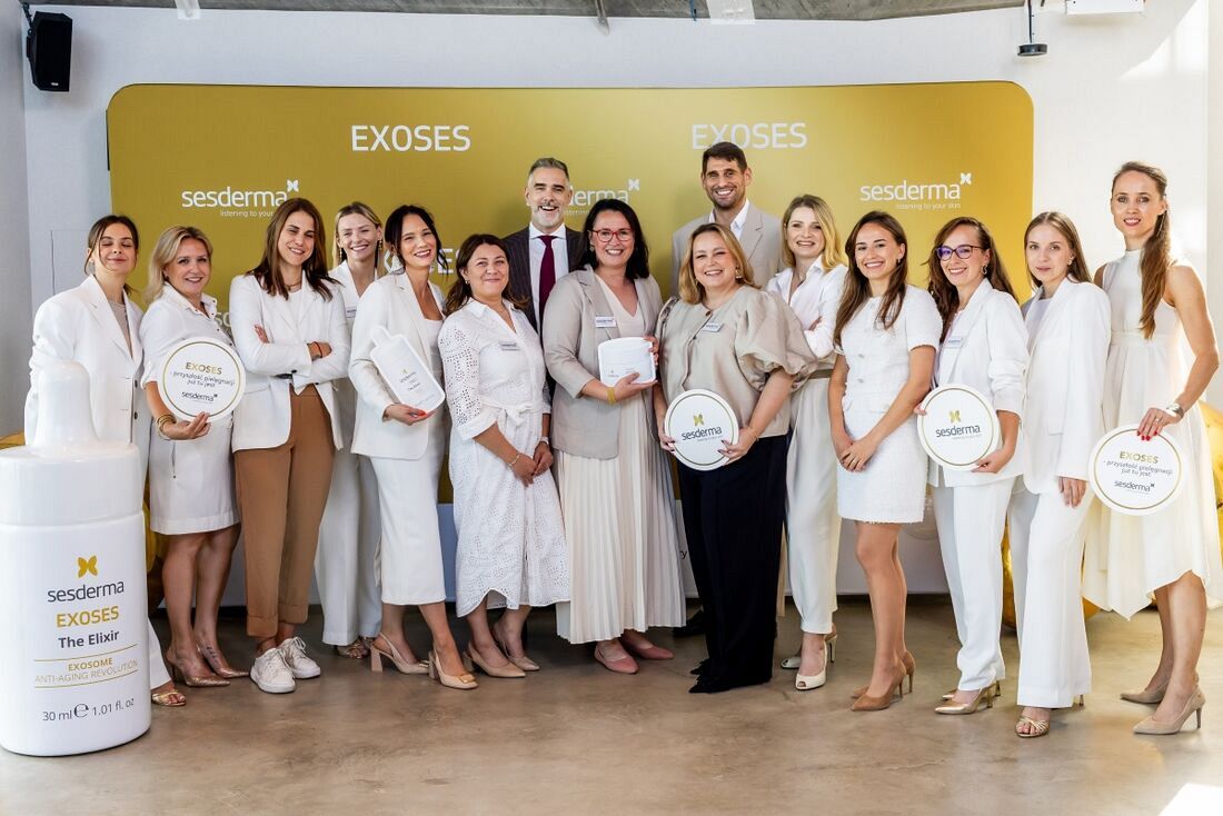 Egzosomy a mikrobiota skóry. Premiera linii EXOSES od Sesderma 