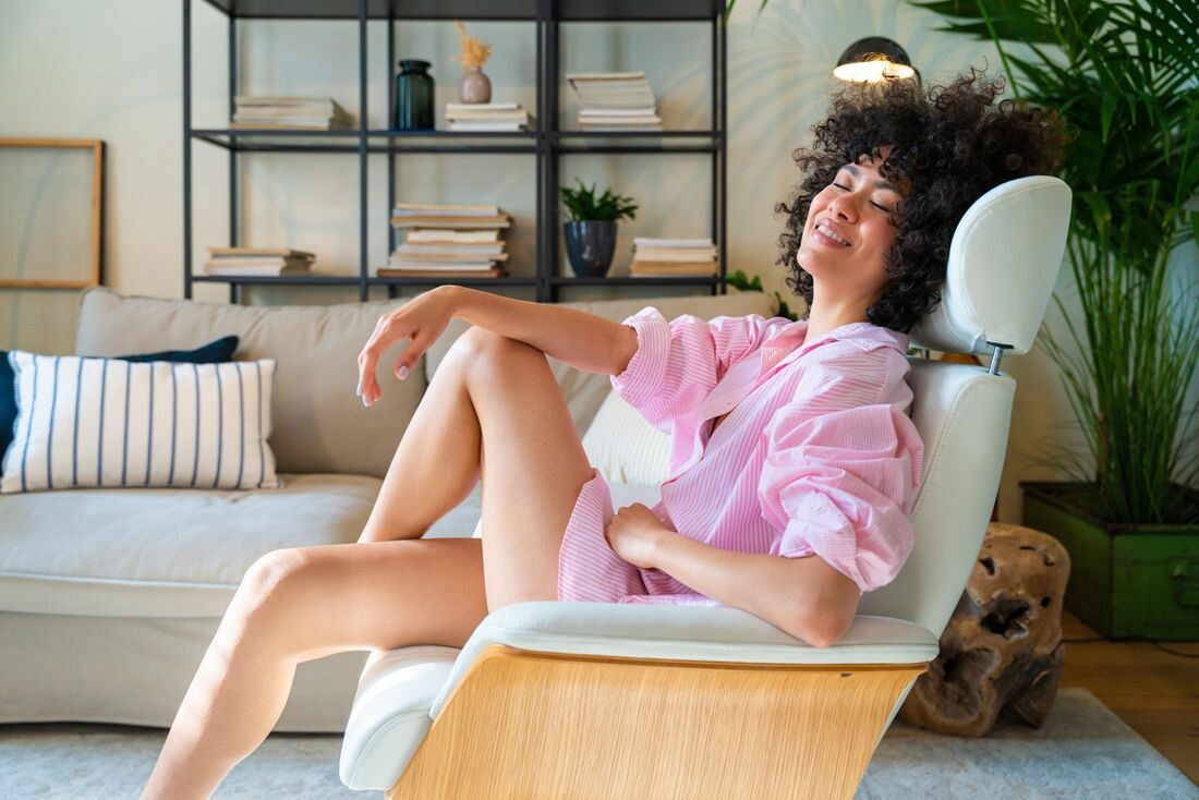 Jak fotel masujący wpływa na ciało i regenerację? 
