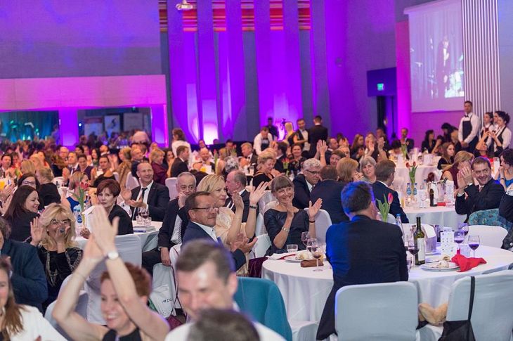 X Bal Fundacji Hospicyjnej pod hasłem: All you need is love! X Bal Fundacji Hospicyjnej