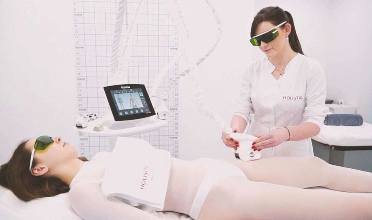 Najnowszy Icoone Laser 2 w planach terapeutycznych Smart Aging w Holistic Clinic