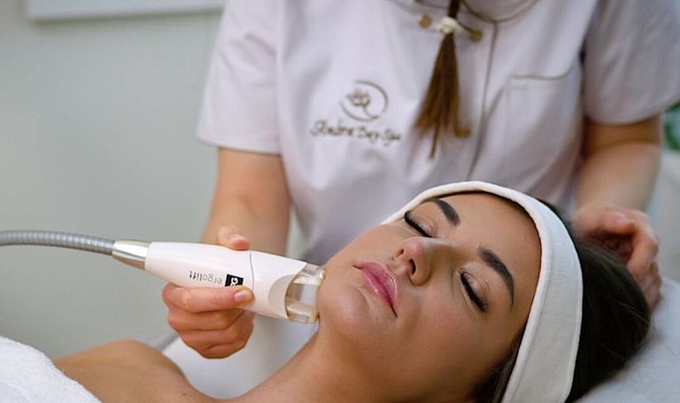 Podciśnieniowy masaż twarzy Ergolift w Ambra Day SPA