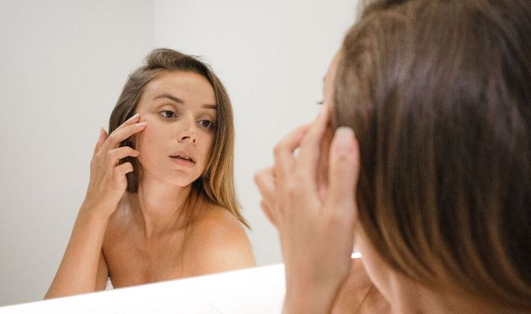 Mikrobiomowa pielęgnacja skóry – trend kosmetyczny 2022 roku?