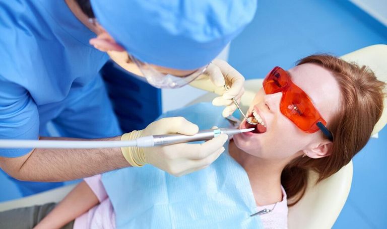 Co może laser, czyli laserowe leczenie nadwrażliwości zębów