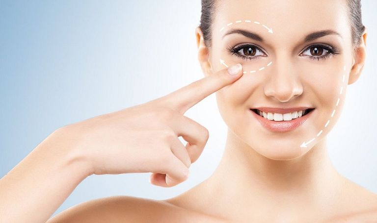  Zastosowanie kwasu hialuronowego w zabiegach na twarz