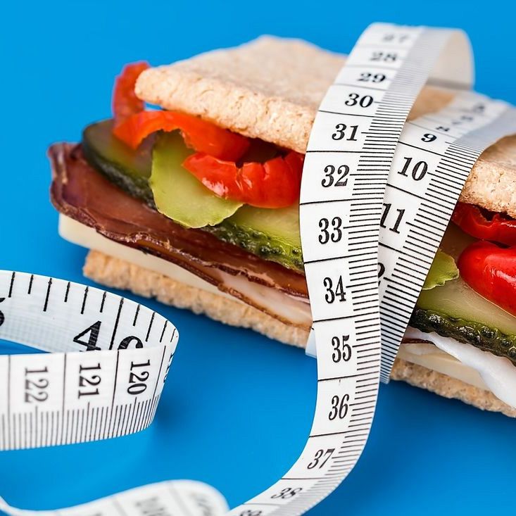 Koszmar ludzi na diecie - efekt jo-jo. Konrad Gaca wyjaśnia, jak go uniknąć