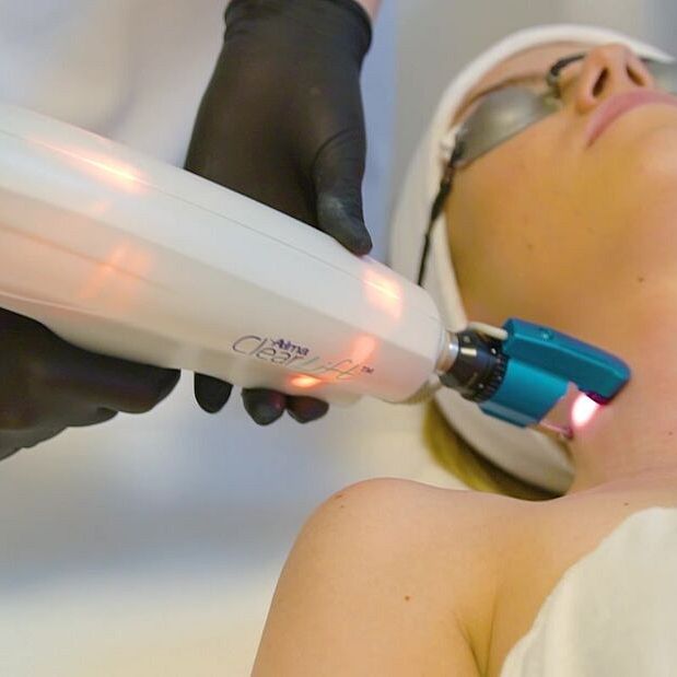 Królewskie technologie w Royal Clinic Medical SPA w Wieluniu - od wyszczuplania do liftingu twarzy
