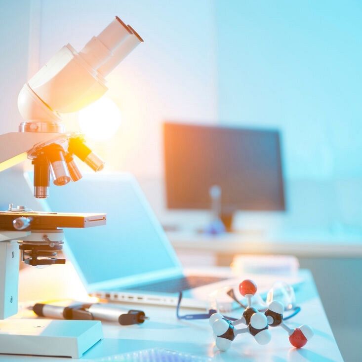 Szerokopasmowe światło BB w leczeniu aktywnego trądziku, blizn potrądzikowych i liftingu skóry