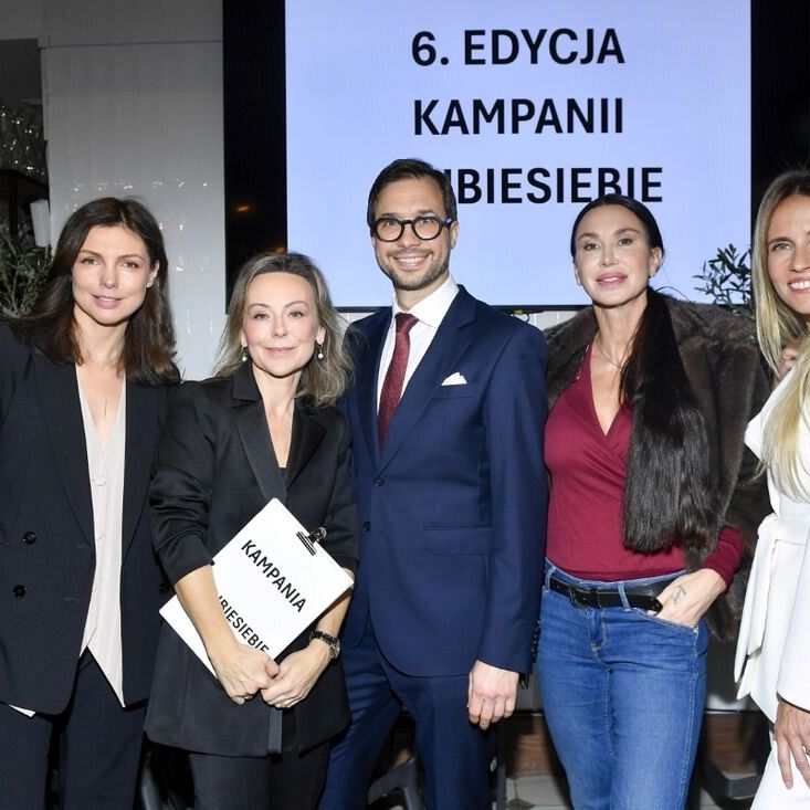 Karolina Gorczyca Joanna Sokołowska-Pronobis Dr Franciszek Strzałkowski Kasia Paskuda Ola Żezalo