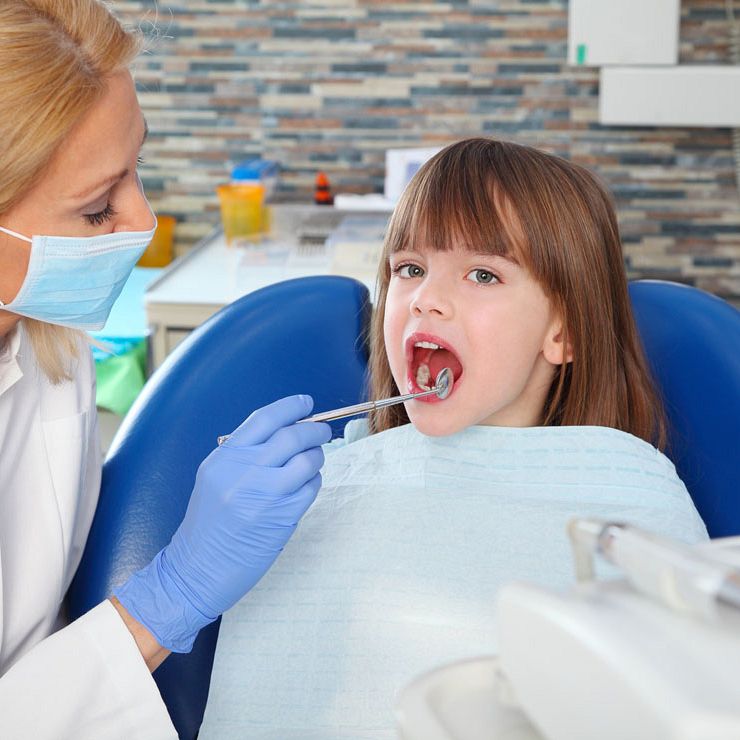 Lakowanie zębów, czyli skuteczna ochrona przed próchnicą